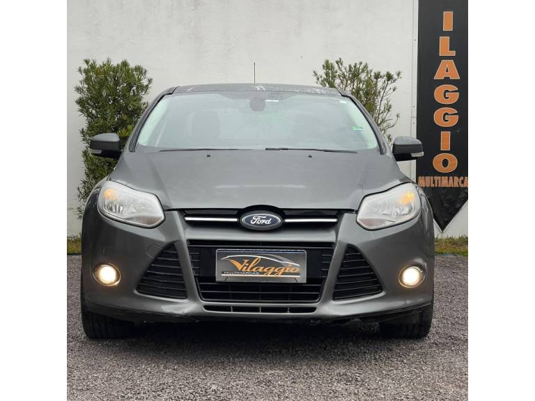 FORD - FOCUS - 2014/2014 - Cinza - R$ 50.900,00