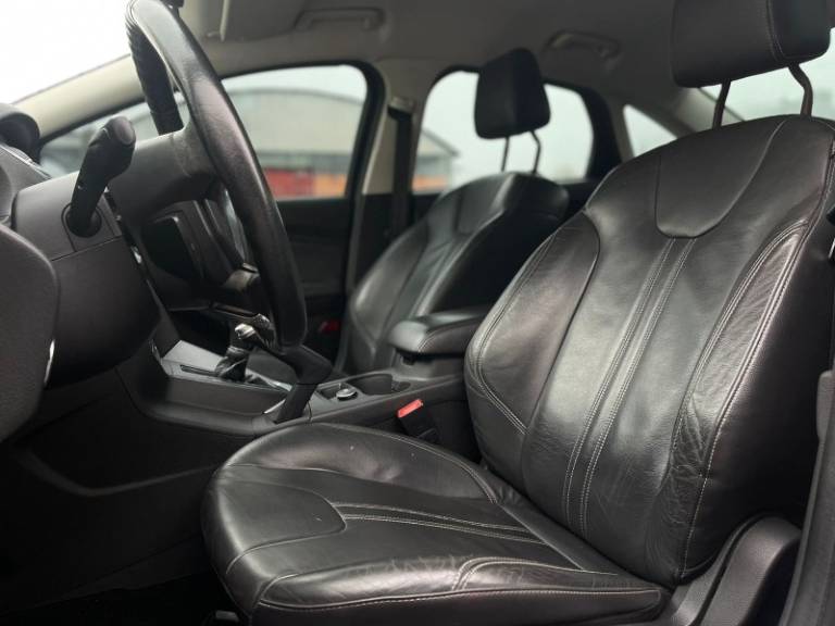 FORD - FOCUS - 2014/2014 - Cinza - R$ 50.900,00