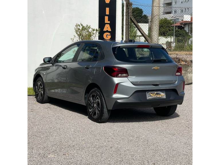 CHEVROLET - ONIX - 2023/2024 - Cinza - R$ 72.900,00