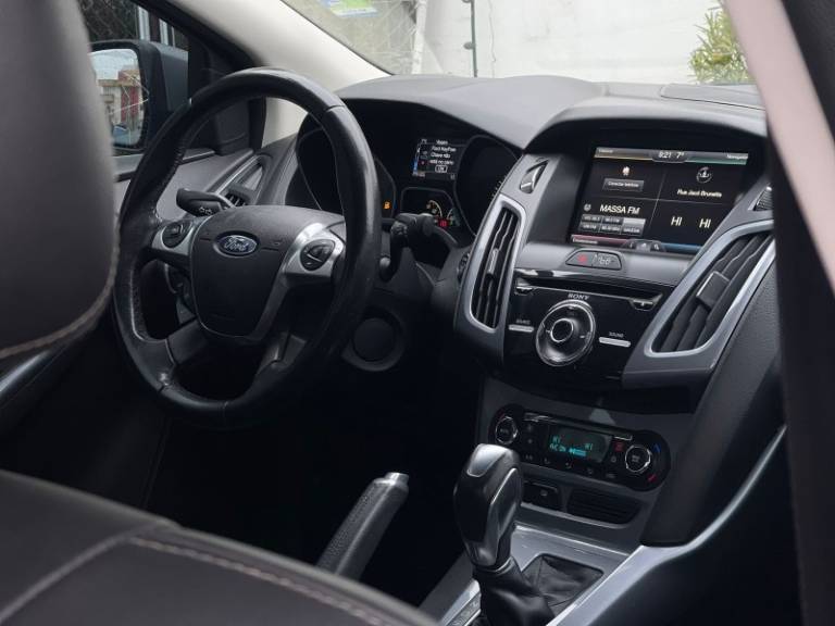 FORD - FOCUS - 2014/2014 - Cinza - R$ 50.900,00