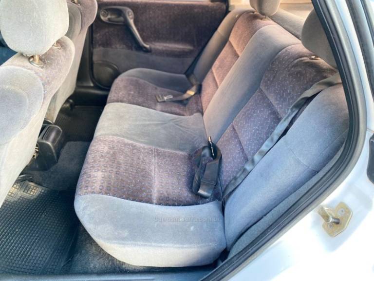 CHEVROLET - VECTRA - 1998/1999 - Branca - R$ 16.900,00