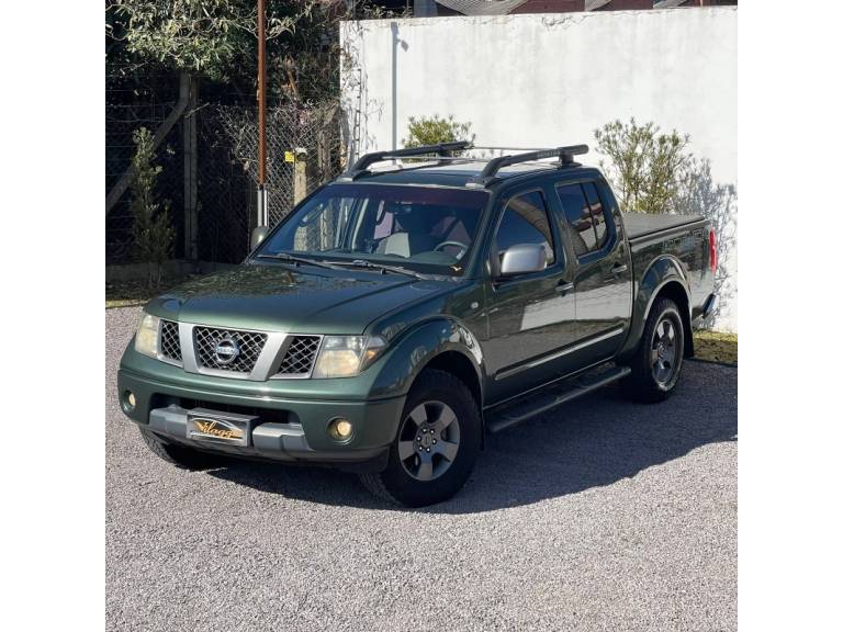NISSAN - FRONTIER - 2012/2013 - Verde - R$ 94.900,00