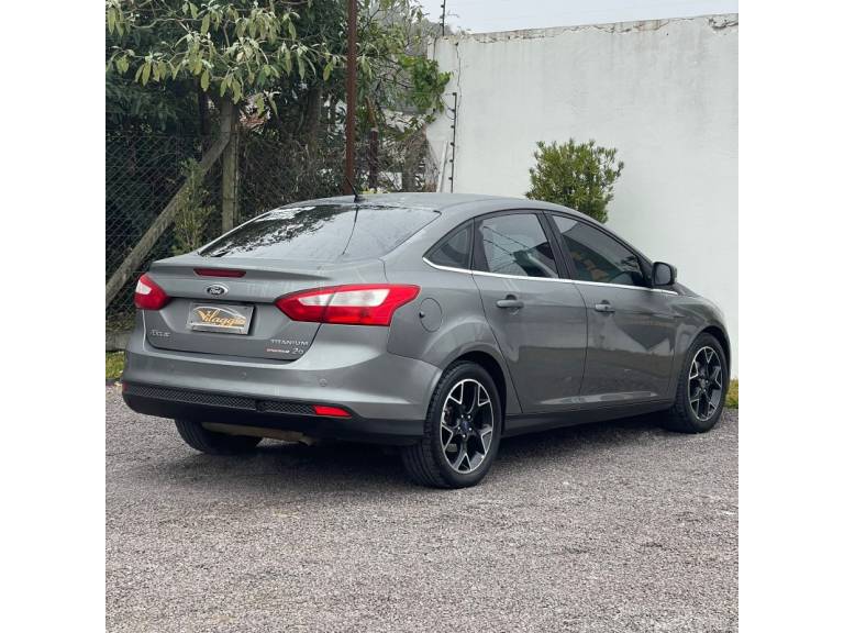 FORD - FOCUS - 2014/2014 - Cinza - R$ 50.900,00