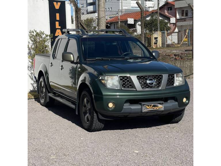 NISSAN - FRONTIER - 2012/2013 - Verde - R$ 94.900,00