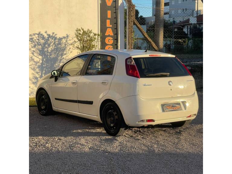 FIAT - PUNTO - 2011/2011 - Branca - R$ 23.900,00