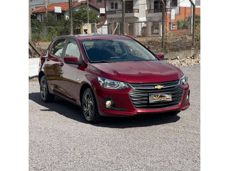 CHEVROLET - ONIX - 2023/2024 - Vinho - R$ 72.900,00