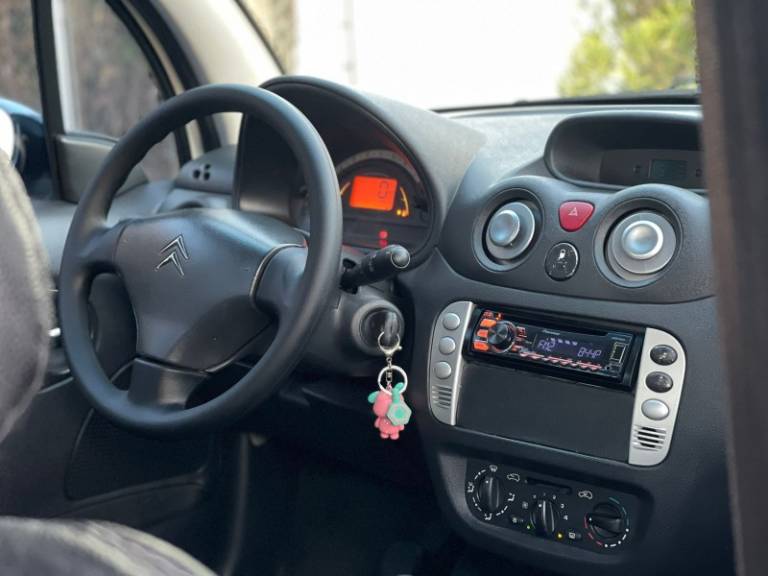 CITROËN - C3 - 2011/2012 - Branca - R$ 28.900,00