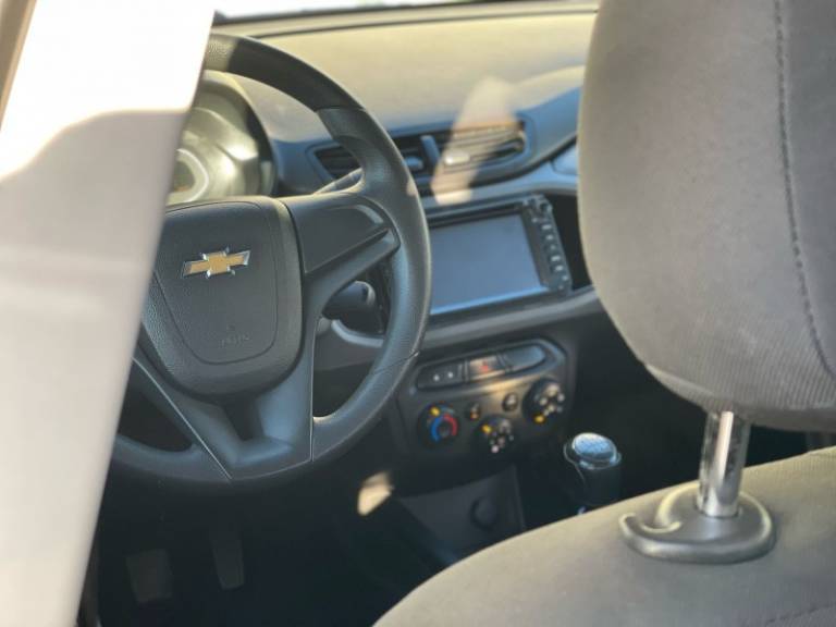CHEVROLET - PRISMA - 2016/2017 - Cinza - R$ 44.900,00