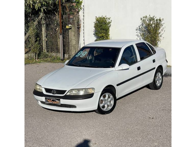 CHEVROLET - VECTRA - 1998/1999 - Branca - R$ 16.900,00