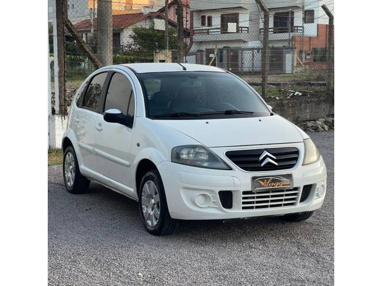 CITROËN - C3 - 2011/2012 - Branca - R$ 28.900,00